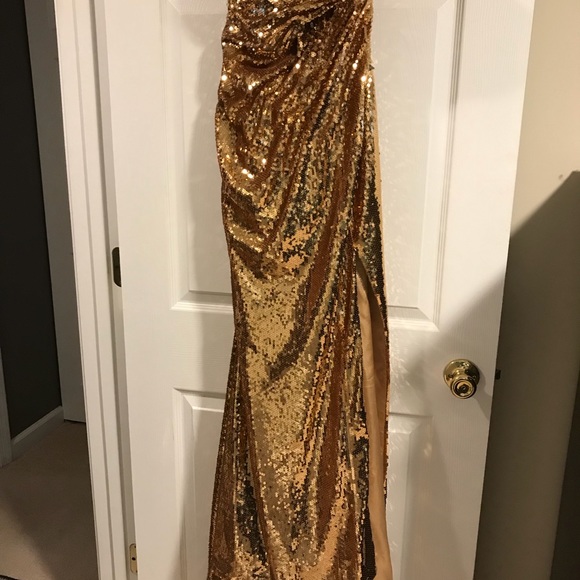 Prom Dress - Picture 2 of 6